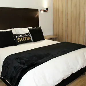 205 New Cumberland 4* Cape Town